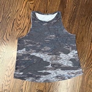 Terez T-back Racerback Sleeveless Athletic Top. Camo. Size Large
